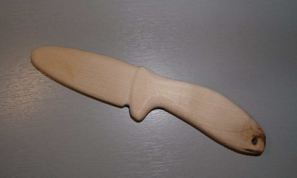 Imitaciya_nozha_Kershaw__iz_klena.JPG